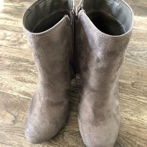 Suede gray booties